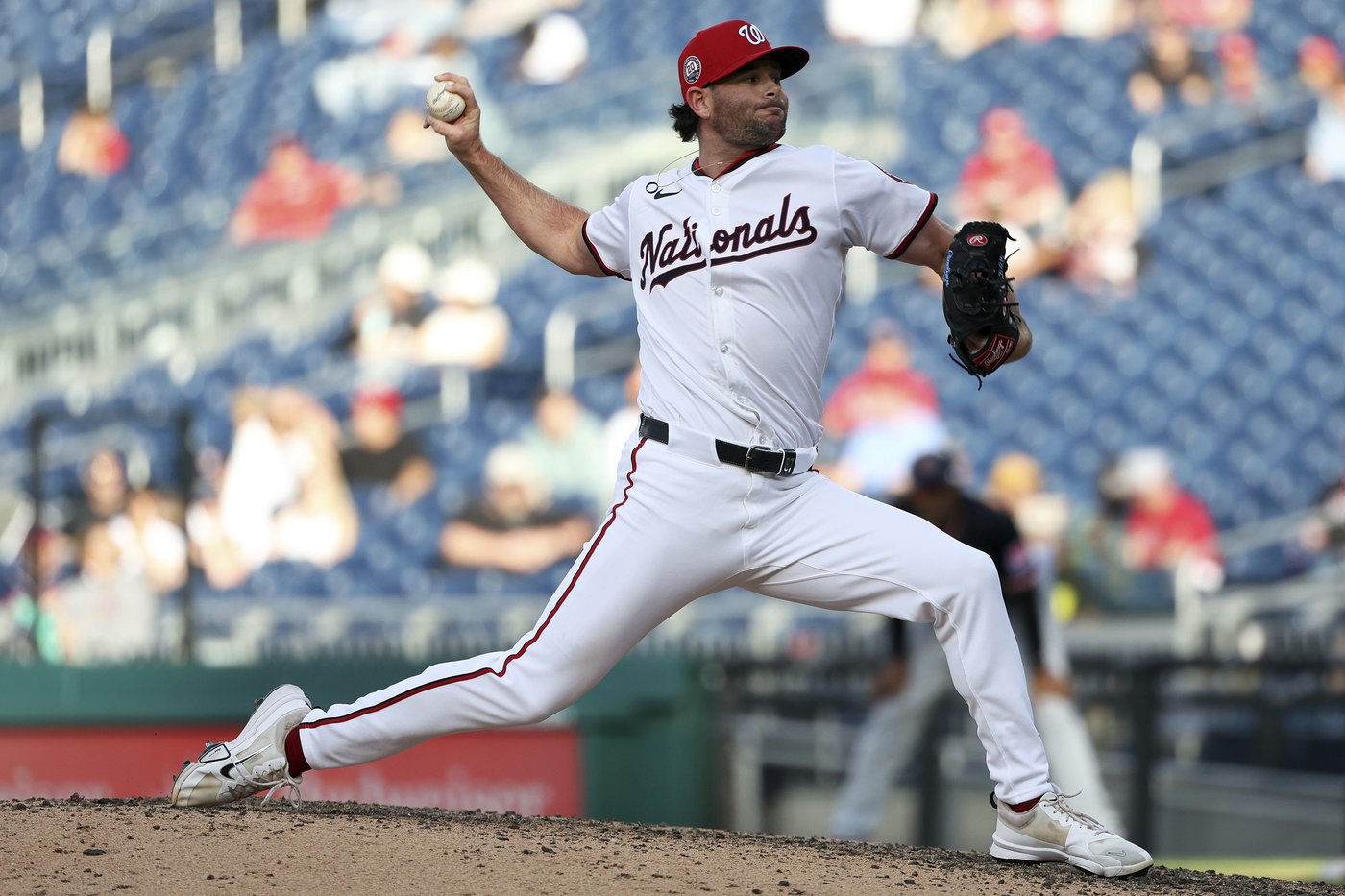 José Tena's go-ahead double gives the Nationals a wild 10-9 win over the Guardians | iNFOnews.ca José Tena's go-ahead double gives the Nationals a wild 10-9 win over the Guardians | iNFOnews.ca