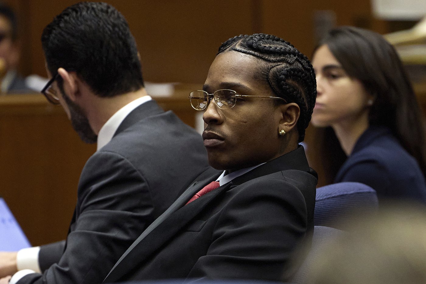 A$AP Rocky trial brings clashing closing arguments over gun as Rihanna brings tiny sons to court | iNFOnews.ca A$AP Rocky trial brings clashing closing arguments over gun as Rihanna brings tiny sons to court | iNFOnews.ca