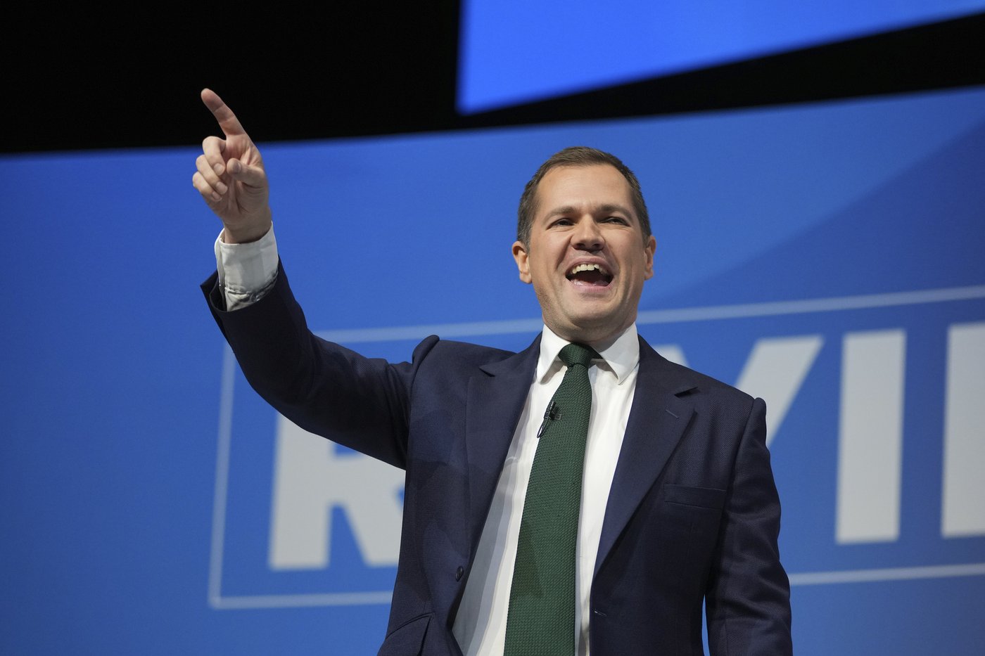 4 candidates to lead Britain's defeated Conservatives bash Labour, and each other | iNFOnews.ca