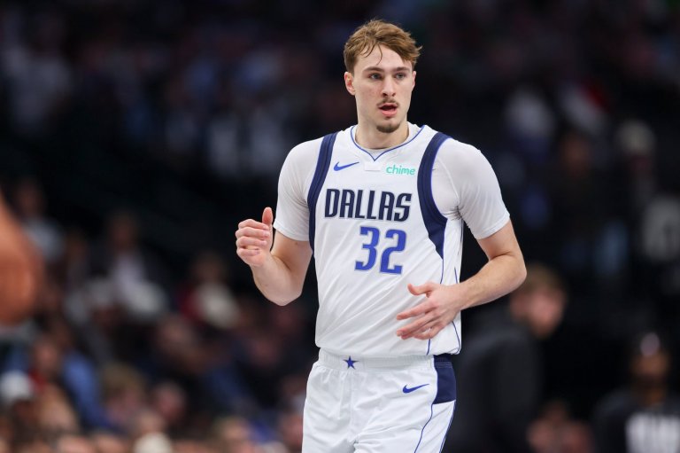 Mavericks rookie Cooper Flagg sidelined by left midfoot sprain, out for NBA's Rising Stars | iNFOnews.ca