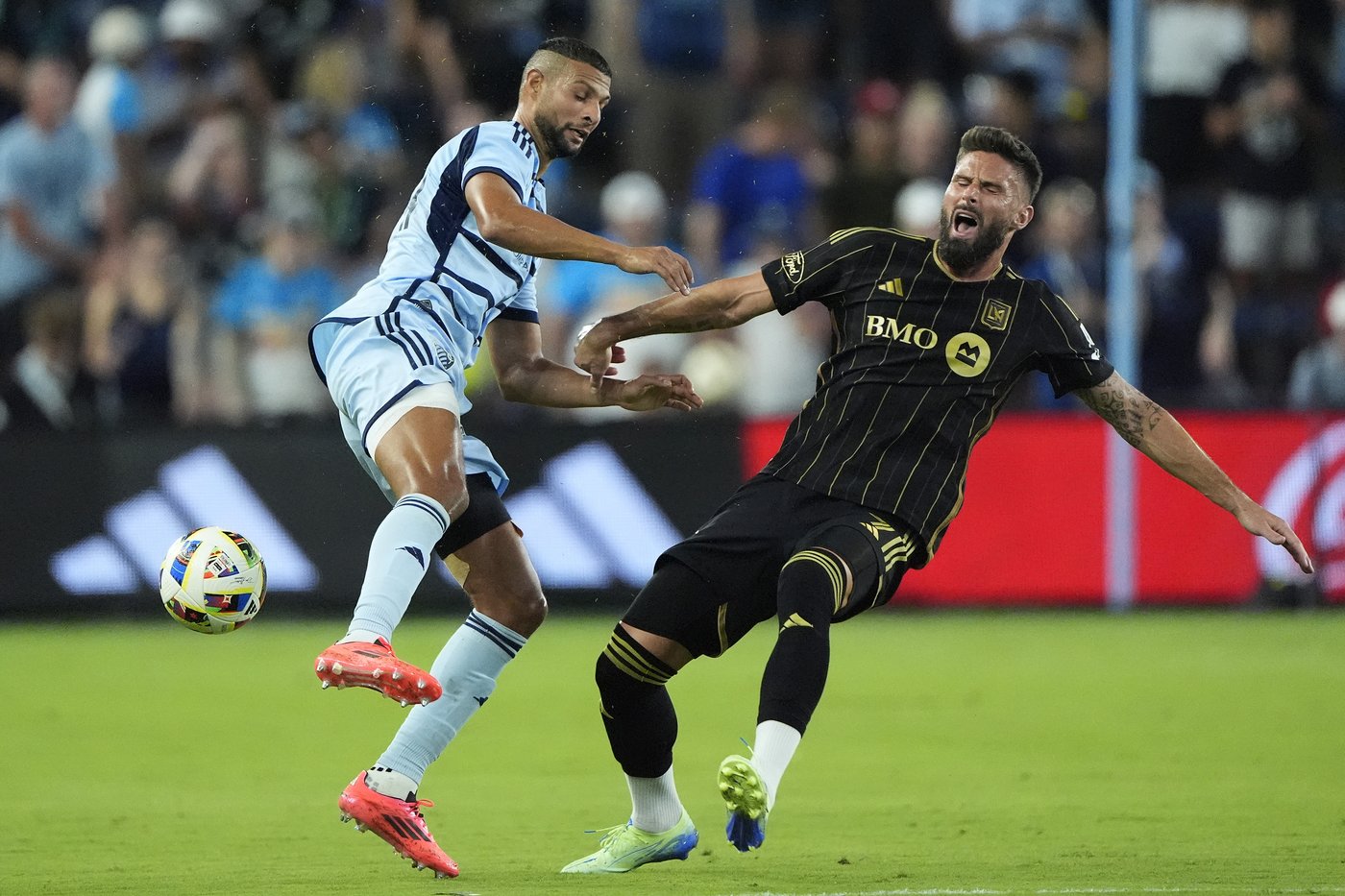 David Martínez, Denis Bouanga, Hugo Lloris power LAFC to 3-0 romp over Sporting KC | iNFOnews.ca