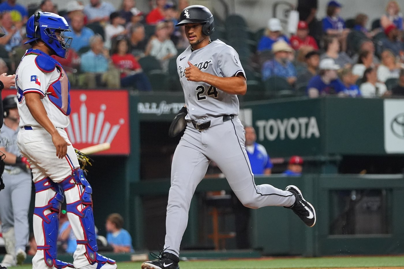 Meidroth and Benintendi have a pair of RBI singles apiece as White Sox beat Rangers 4-2 | iNFOnews.ca Meidroth and Benintendi have a pair of RBI singles apiece as White Sox beat Rangers 4-2 | iNFOnews.ca