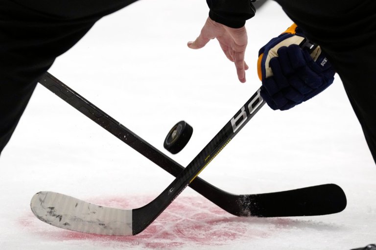 Puck drops on new-look NHL broadcasting scene after major off-season changes | iNFOnews.ca