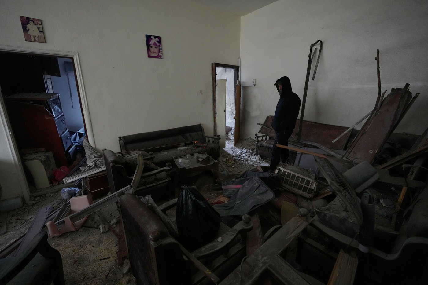 In a southern Lebanese city emptied by Israel's offensive, some vow to stay put | iNFOnews.ca