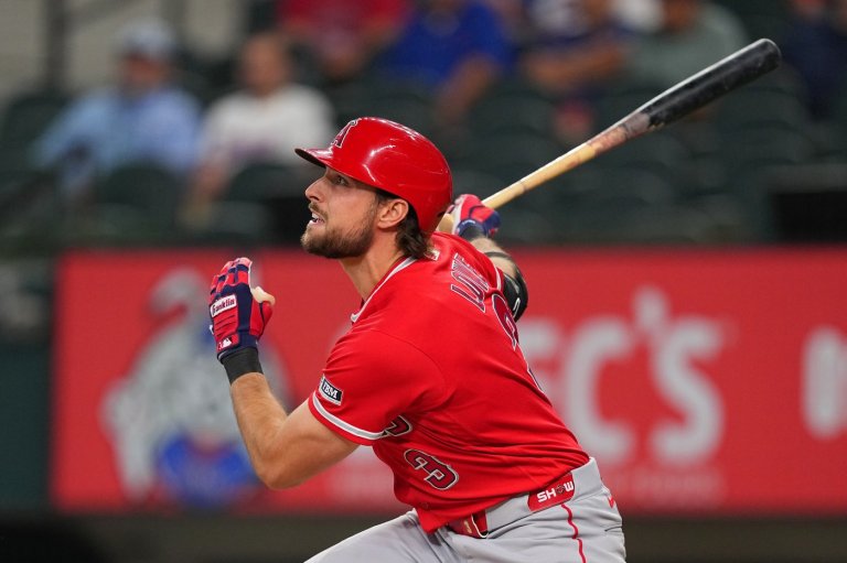 Osuna's three-run homer caps five-run eighth as Rangers beat Angels 8-3 | iNFOnews.ca