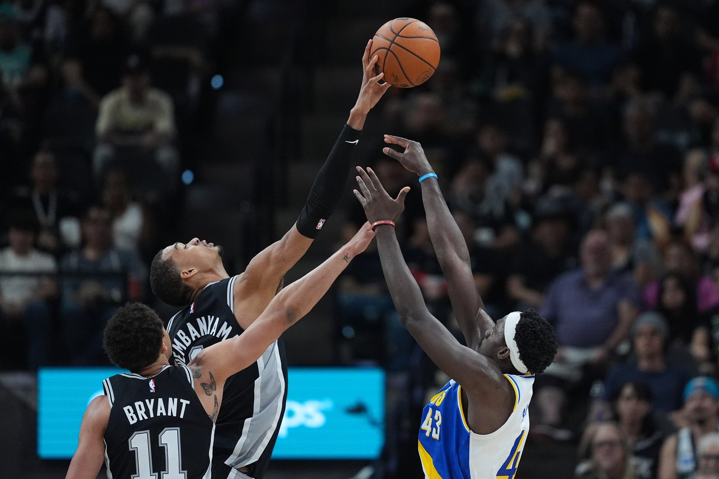 Wembanyama scores 20 points as the Spurs send the Pacers to their 16th straight loss | iNFOnews.ca Wembanyama scores 20 points as the Spurs send the Pacers to their 16th straight loss | iNFOnews.ca