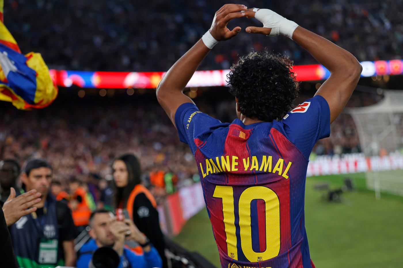 Yamal channels LeBron and Neymar as Barcelona eyes Champions League comeback | iNFOnews.ca