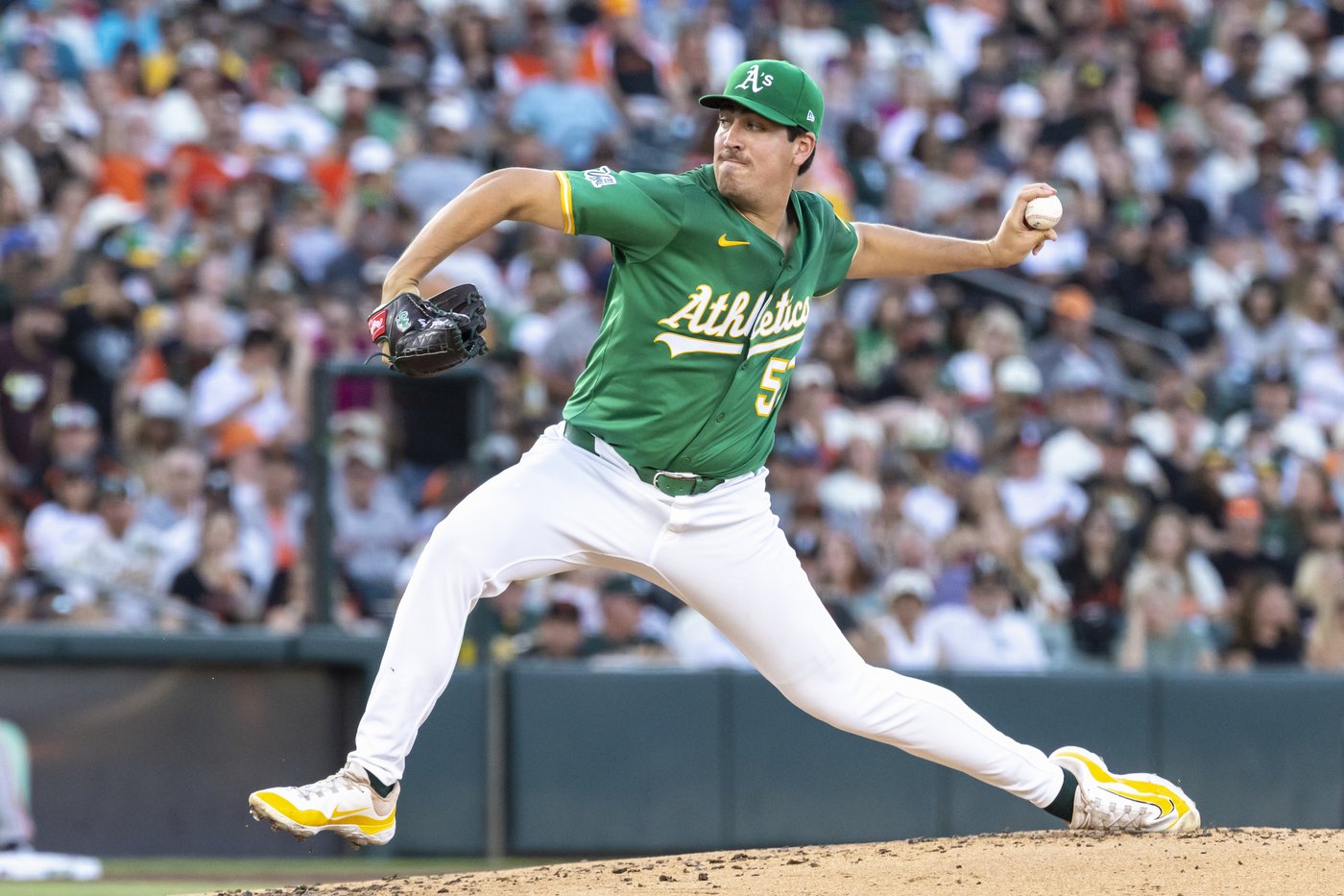 Adames has HR, 3 RBIs as Giants beat Athletics 6-2 | iNFOnews.ca