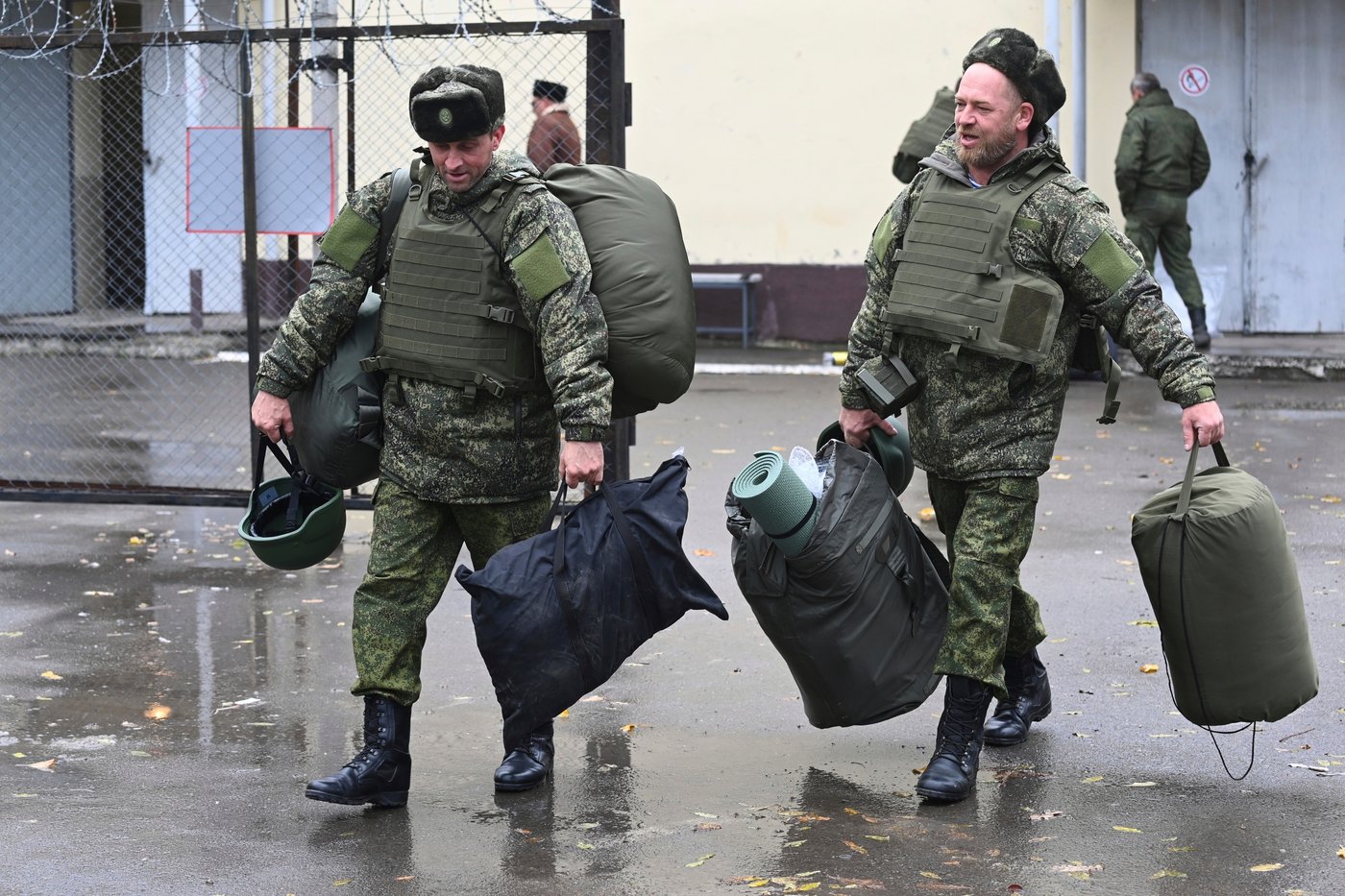 Russia offers cash bonuses, frees prisoners and lures foreigners to replenish its troops in Ukraine | iNFOnews.ca Russia offers cash bonuses, frees prisoners and lures foreigners to replenish its troops in Ukraine | iNFOnews.ca