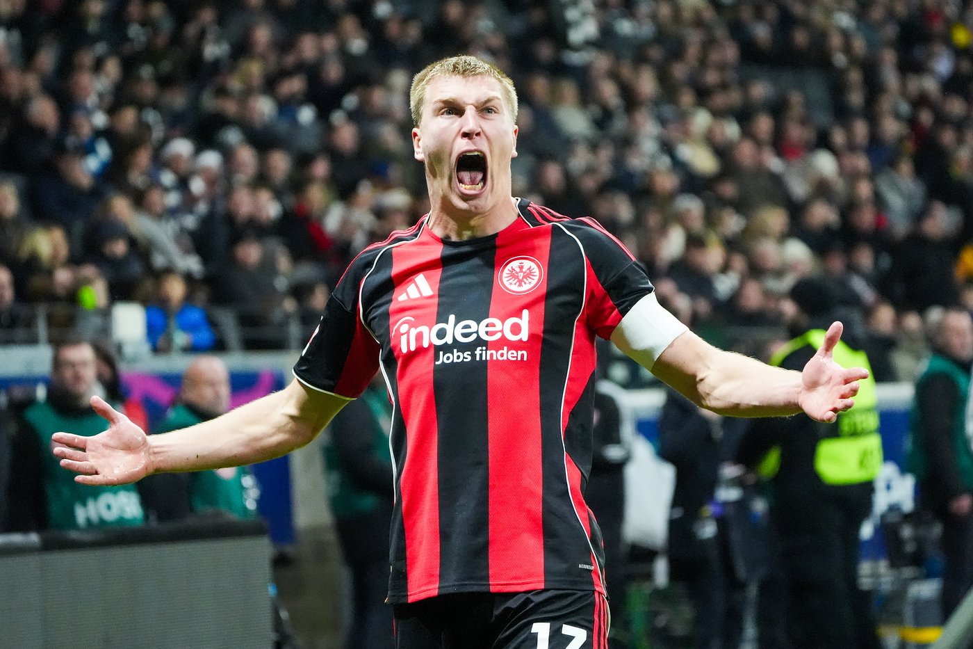 Terrier's spectacular backheel sets up Leverkusen's derby win over Cologne | iNFOnews.ca Terrier's spectacular backheel sets up Leverkusen's derby win over Cologne | iNFOnews.ca
