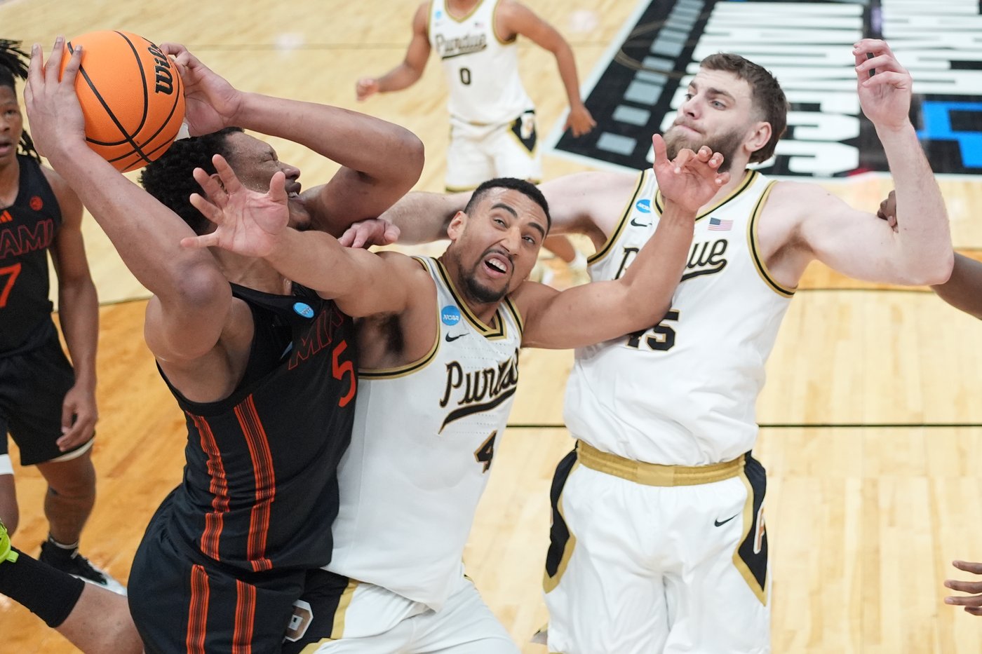Bracket Reset: NCAA Tournament down to a Sweet 16 of high-majors | iNFOnews.ca Bracket Reset: NCAA Tournament down to a Sweet 16 of high-majors | iNFOnews.ca