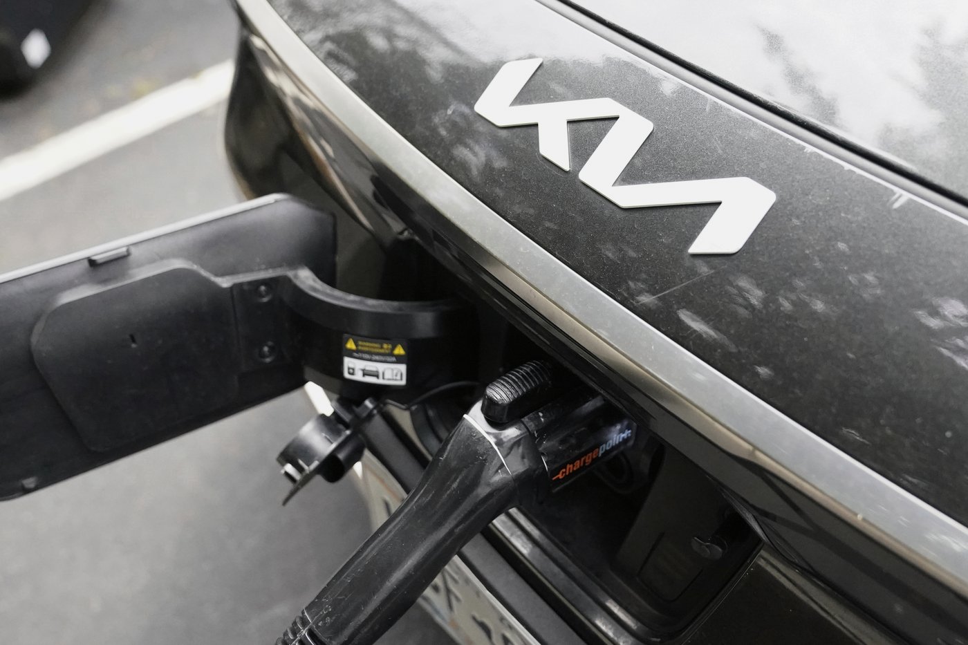 Car dealers still seeking reimbursement for EVs sold under old rebates program | iNFOnews.ca Car dealers still seeking reimbursement for EVs sold under old rebates program | iNFOnews.ca