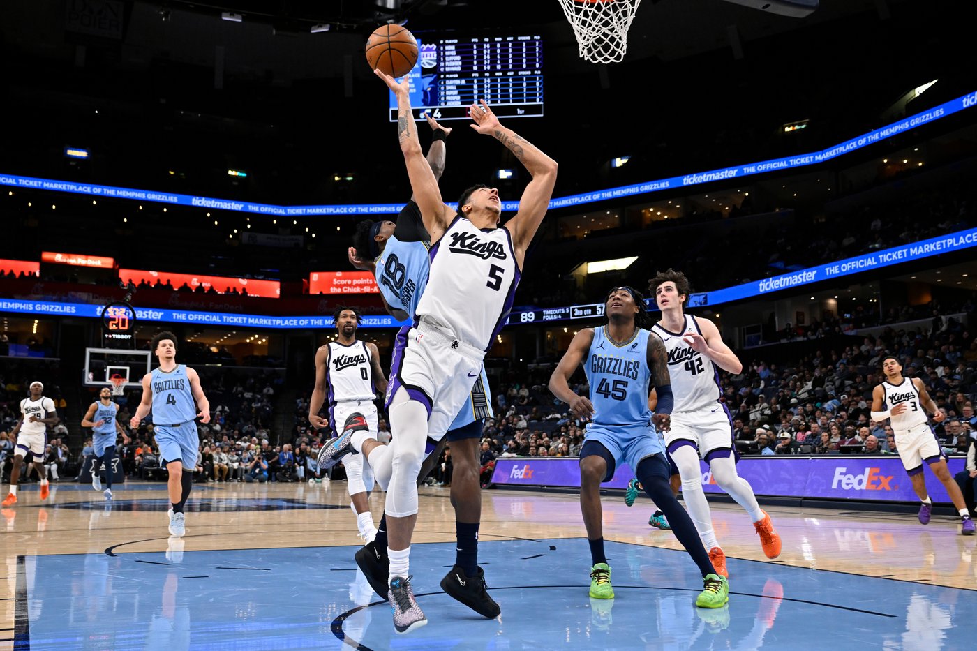 Kings stop franchise-worst 16-game skid with first road win since December | iNFOnews.ca Kings stop franchise-worst 16-game skid with first road win since December | iNFOnews.ca