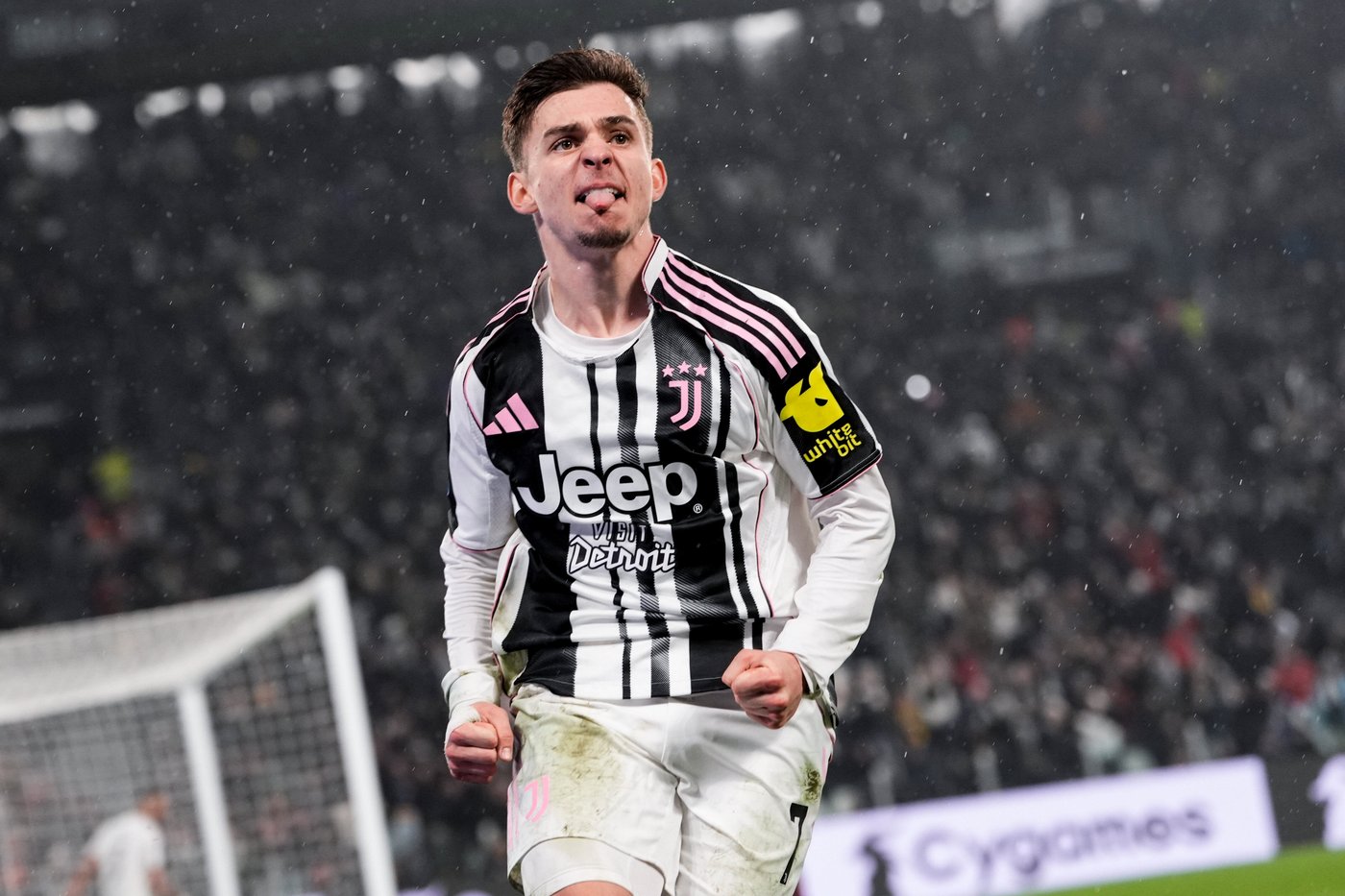 Juventus beats Roma 2-1 to move within a point of top four in Serie A | iNFOnews.ca