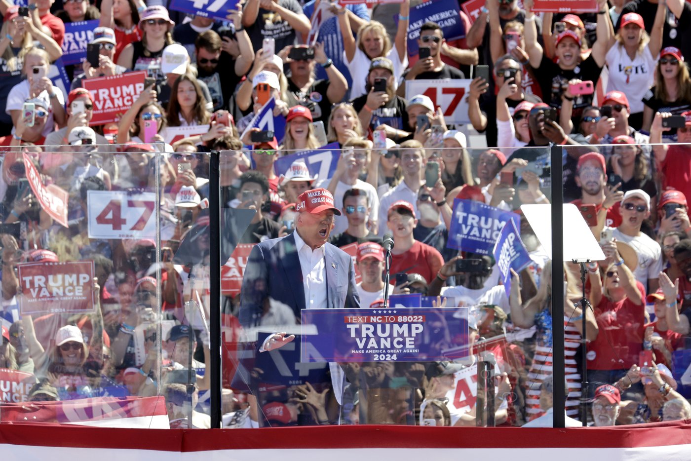 Trump appeals to women in return to North Carolina without Mark Robinson, a top in-state supporter | iNFOnews.ca