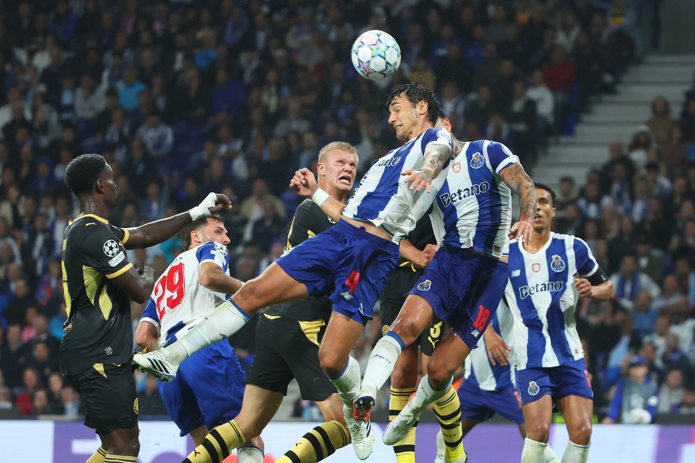 Erling Haaland finally finds his way past Diogo Costa on Champions League opening night | iNFOnews.ca Erling Haaland finally finds his way past Diogo Costa on Champions League opening night | iNFOnews.ca