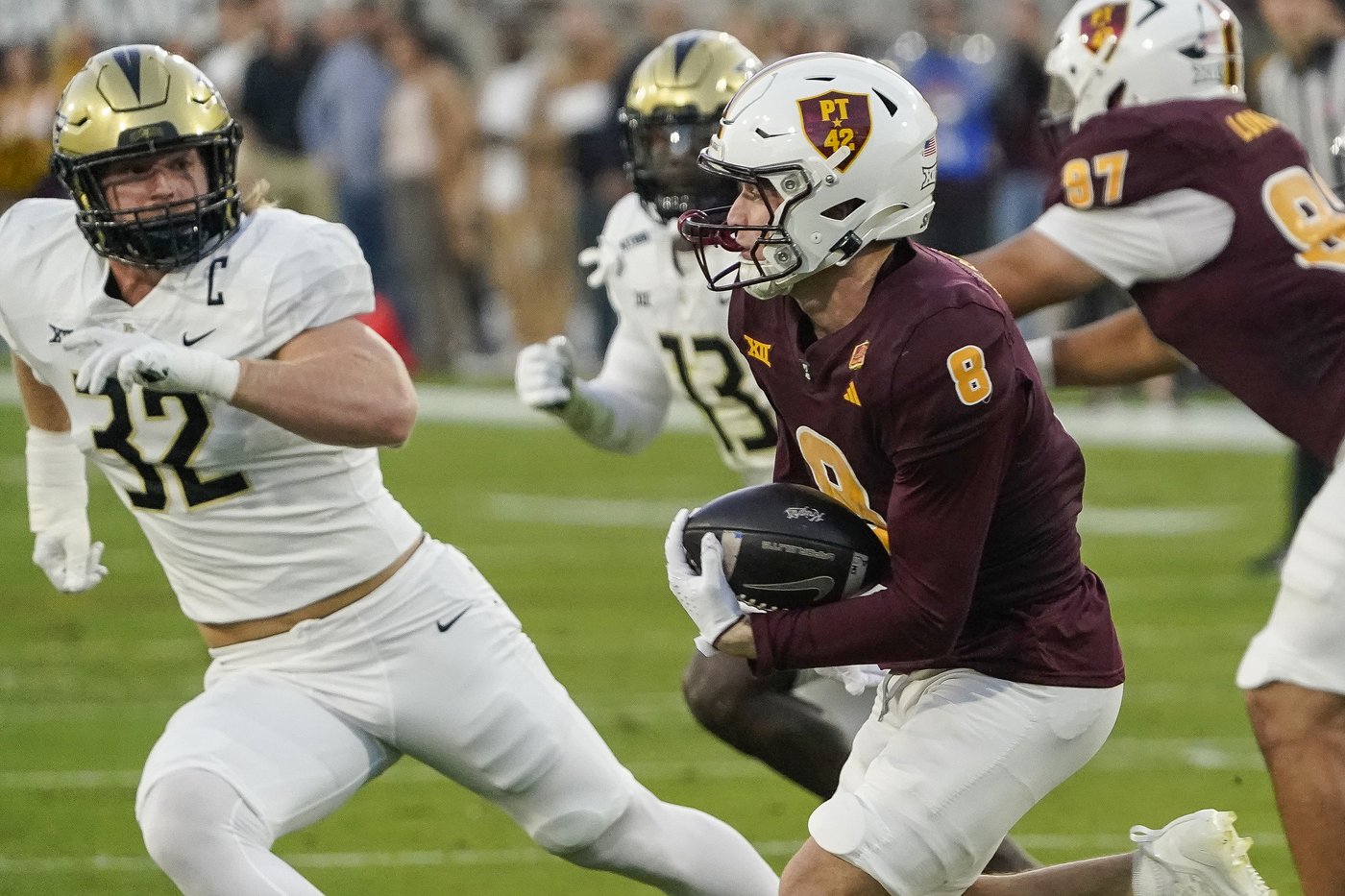 Sam Leavitt's 3 TD passes help Arizona State beat UCF 35-31 | iNFOnews.ca Sam Leavitt's 3 TD passes help Arizona State beat UCF 35-31 | iNFOnews.ca