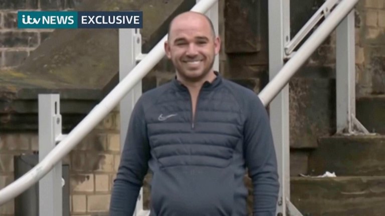 Mistakenly released UK prisoner turns himself in as search continues for second freed convict | iNFOnews.ca