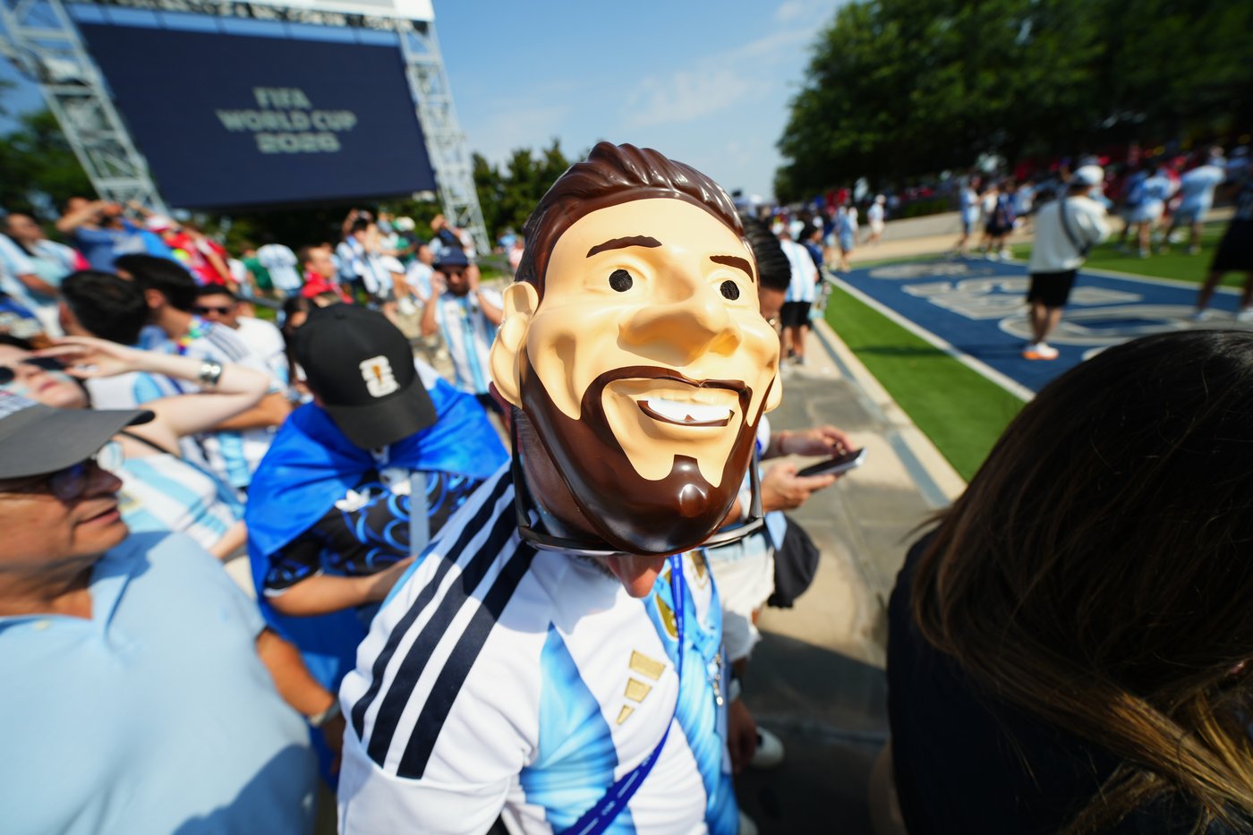 World Cup fans flood stadiums and fan zones with dazzling costumes, facepaint and flags - in photos | iNFOnews.ca