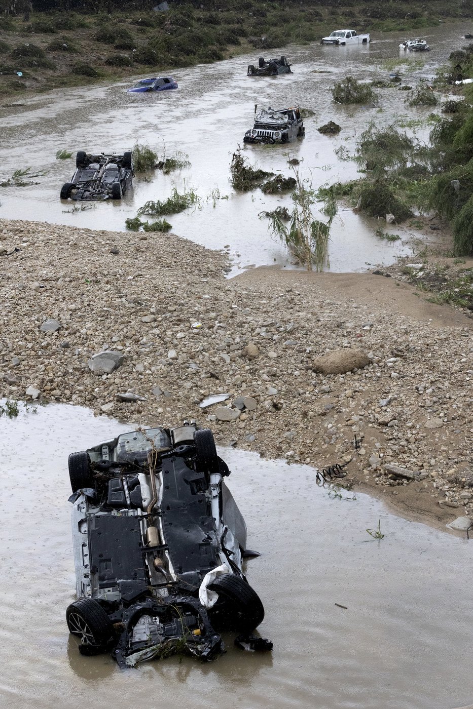 At least 5 dead and 2 missing in San Antonio after heavy rains flood parts of Texas | iNFOnews.ca