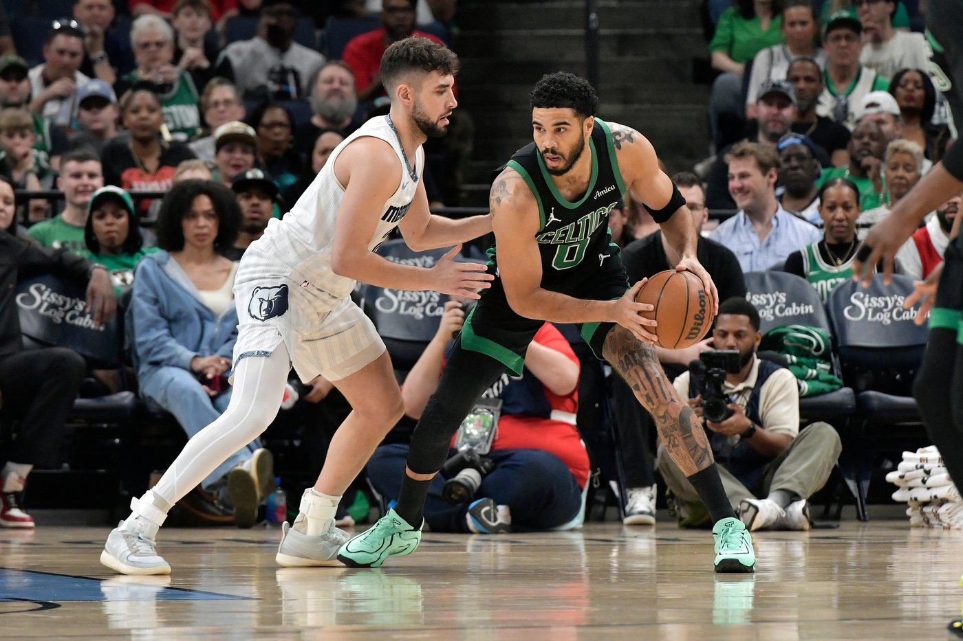 Jaylen Brown has 30 points as Celtics rally to defeat Grizzlies 117-112 | iNFOnews.ca Jaylen Brown has 30 points as Celtics rally to defeat Grizzlies 117-112 | iNFOnews.ca