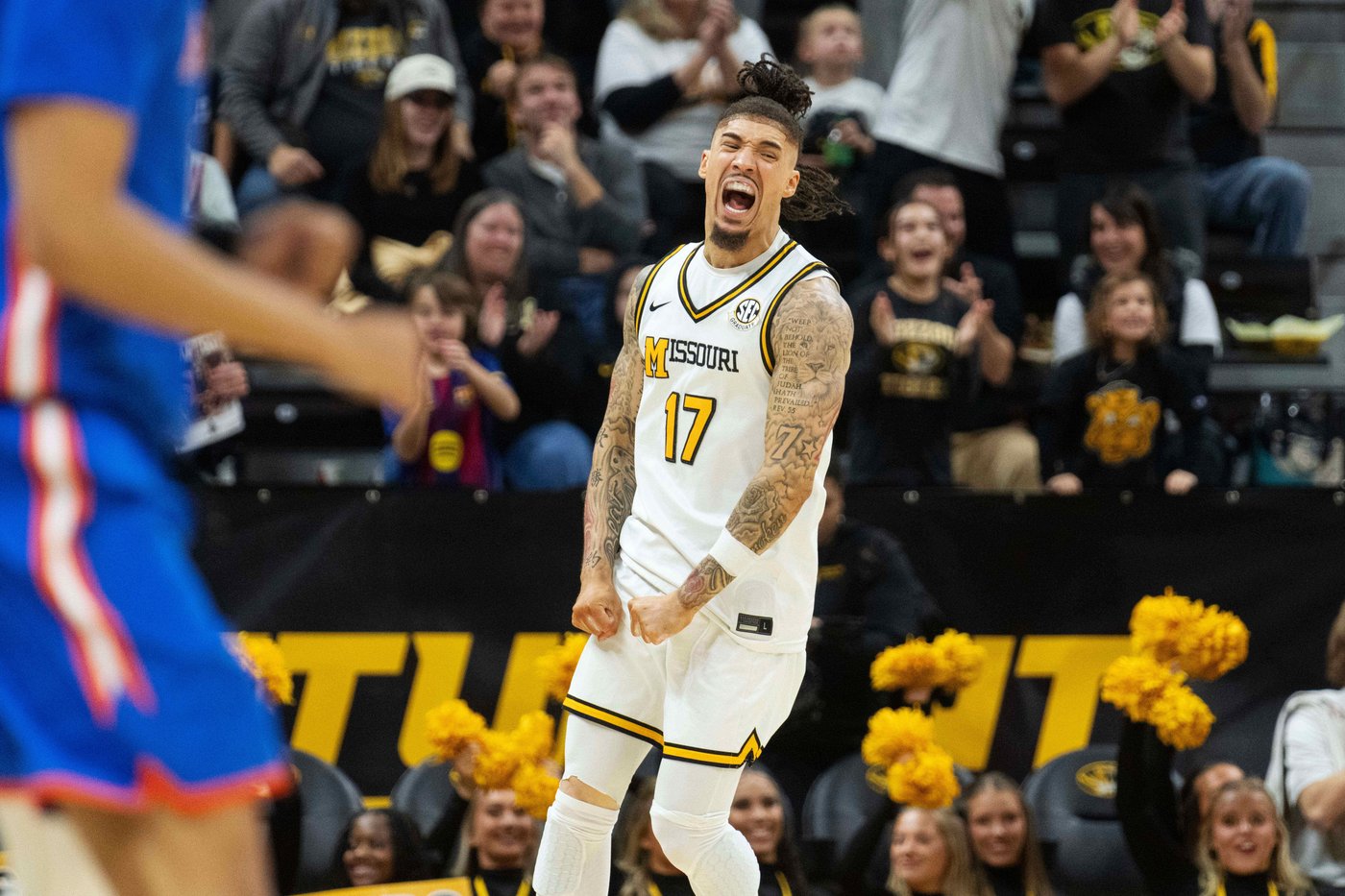 Missouri holds off No. 22 Florida 76-74 in SEC opener | iNFOnews.ca