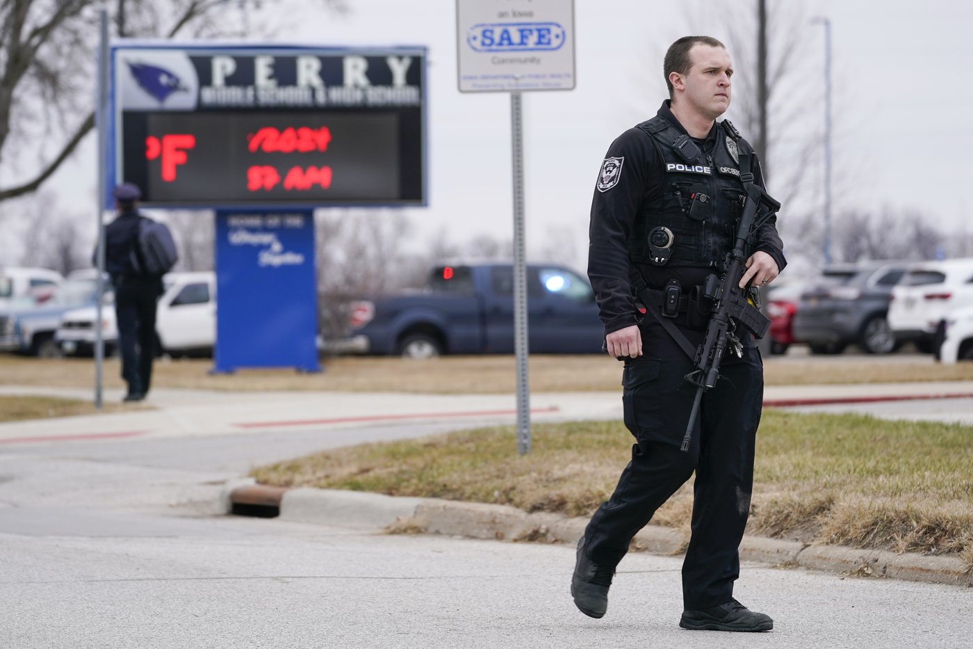 Perry High School shooter attempted to livestream his actions, a new report says | iNFOnews.ca Perry High School shooter attempted to livestream his actions, a new report says | iNFOnews.ca