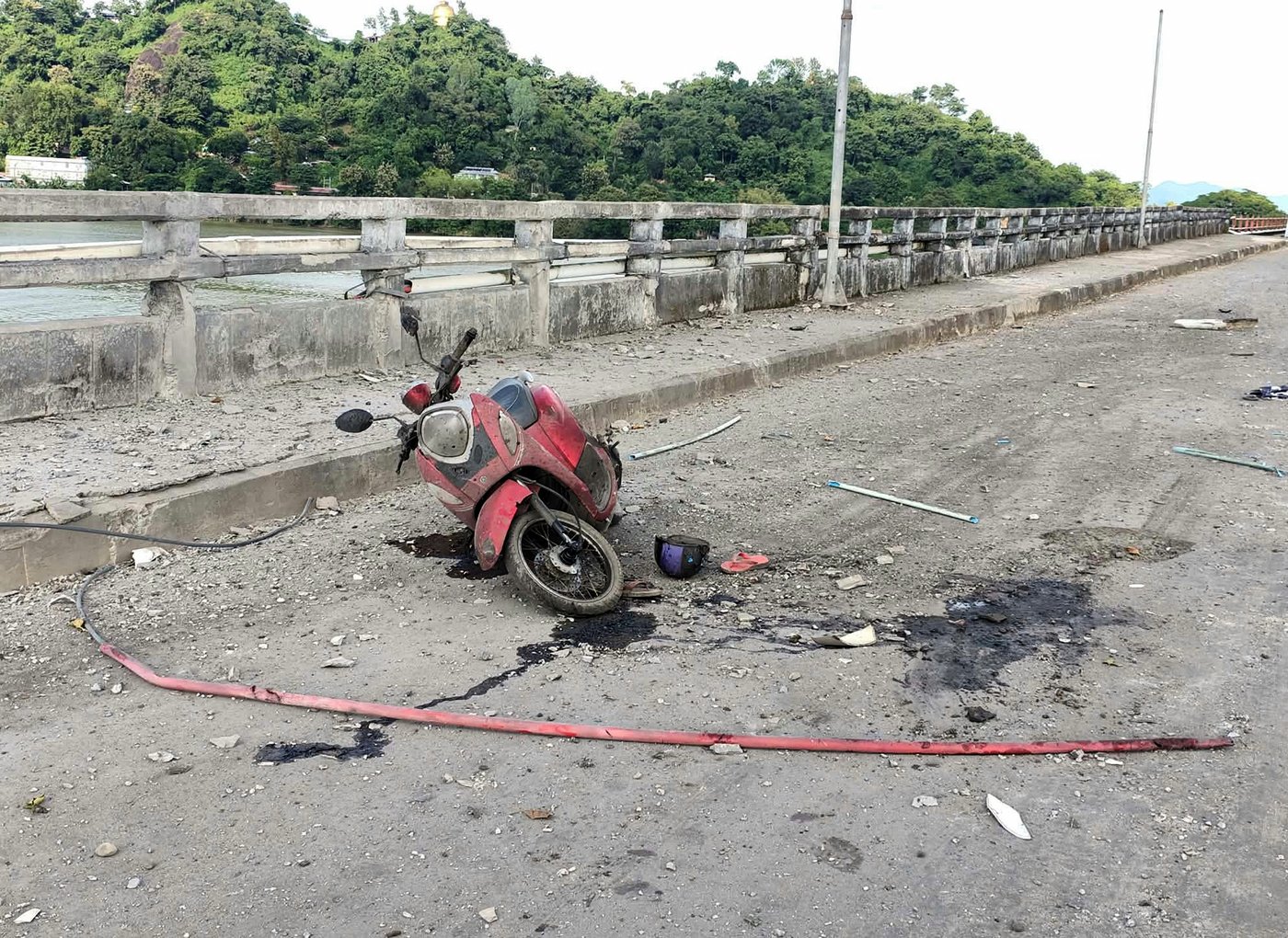Airstrike near a market in Myanmar's Rakhine state kills 49 people | iNFOnews.ca