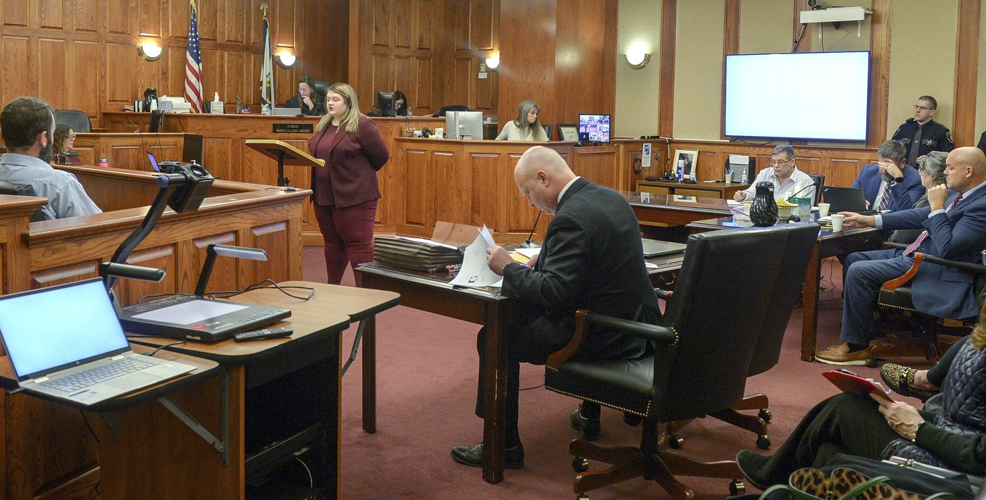 Trial starts for West Virginia couple accused of subjecting their 5 children to forced labor | iNFOnews.ca