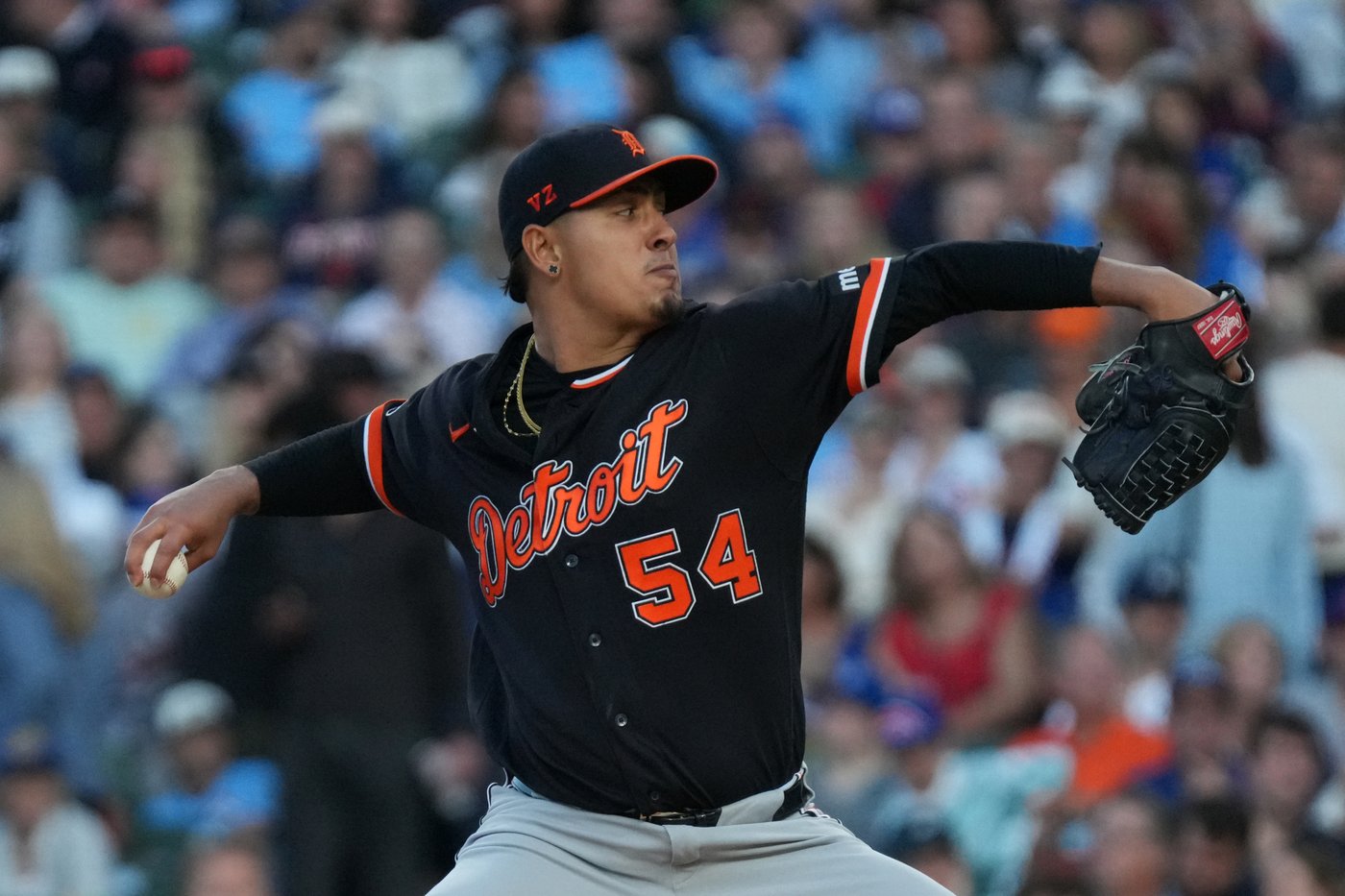 Montero and relievers combine on a 4-hitter, Lee hits a 3-run HR and the Tigers beat the Cubs 5-1 | iNFOnews.ca Montero and relievers combine on a 4-hitter, Lee hits a 3-run HR and the Tigers beat the Cubs 5-1 | iNFOnews.ca