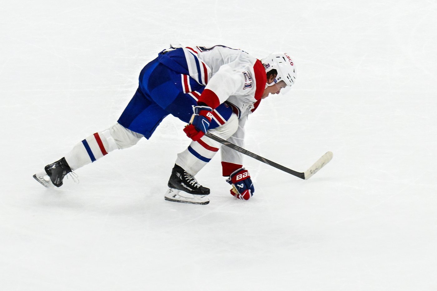 Forward Newhook, defenceman Guhle out long-term for Canadiens after surgery | iNFOnews.ca