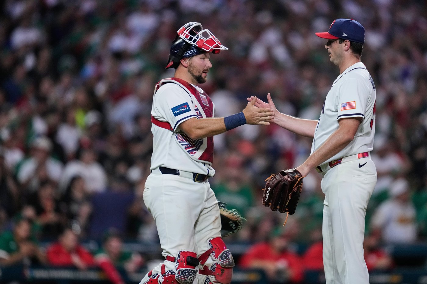 Cal Raleigh says there's no beef with Seattle teammate Randy Arozarena after WBC handshake snub | iNFOnews.ca
