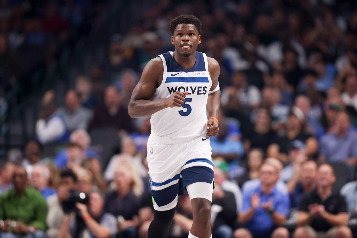 Wolves' Anthony Edwards scores 17 in return from 6-game injury absence as scheduled sixth man | iNFOnews.ca Wolves' Anthony Edwards scores 17 in return from 6-game injury absence as scheduled sixth man | iNFOnews.ca