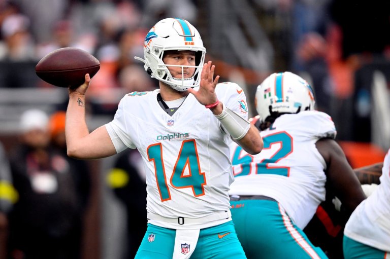 Quinn Ewers looks to help Dolphins beat Bengals in his first career start | iNFOnews.ca