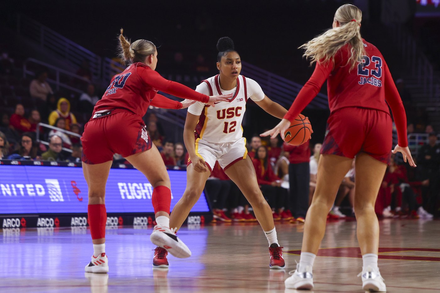 Iriafen and Watkins score 20-plus points in helping No. 5 USC rout Fresno State 89-40 | iNFOnews.ca