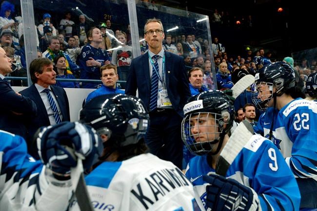 Finnish Leafs forward Kapanen thinks refs made wrong call in women's final | iNFOnews.ca CP950021222