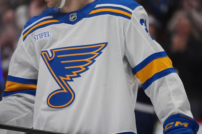 Ontario hockey player remains hospitalized after workout collapse, ASU investigating | iNFOnews.ca