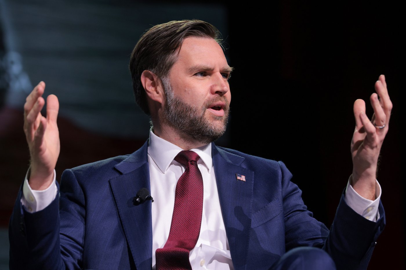 As Vance rallies with Turning Point, some supporters bristle at Trump's war, memes and feuds | iNFOnews.ca