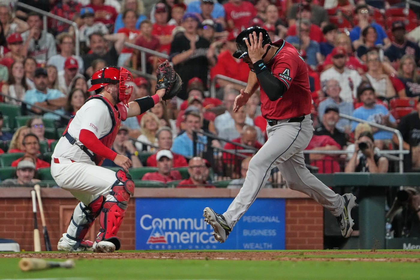 Arenado, Gurriel deliver RBI hits, D-back score winning run on passed ball in 4-3 win over Cards | iNFOnews.ca