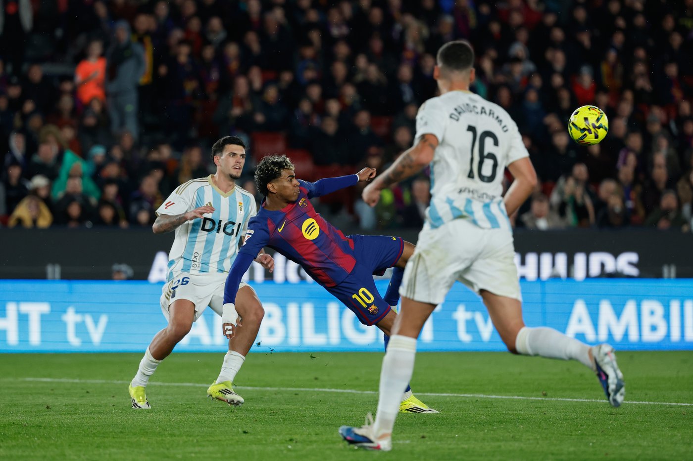 Yamal's acrobatic goal helps Barcelona beat Oviedo and regain Spanish league lead | iNFOnews.ca Yamal's acrobatic goal helps Barcelona beat Oviedo and regain Spanish league lead | iNFOnews.ca