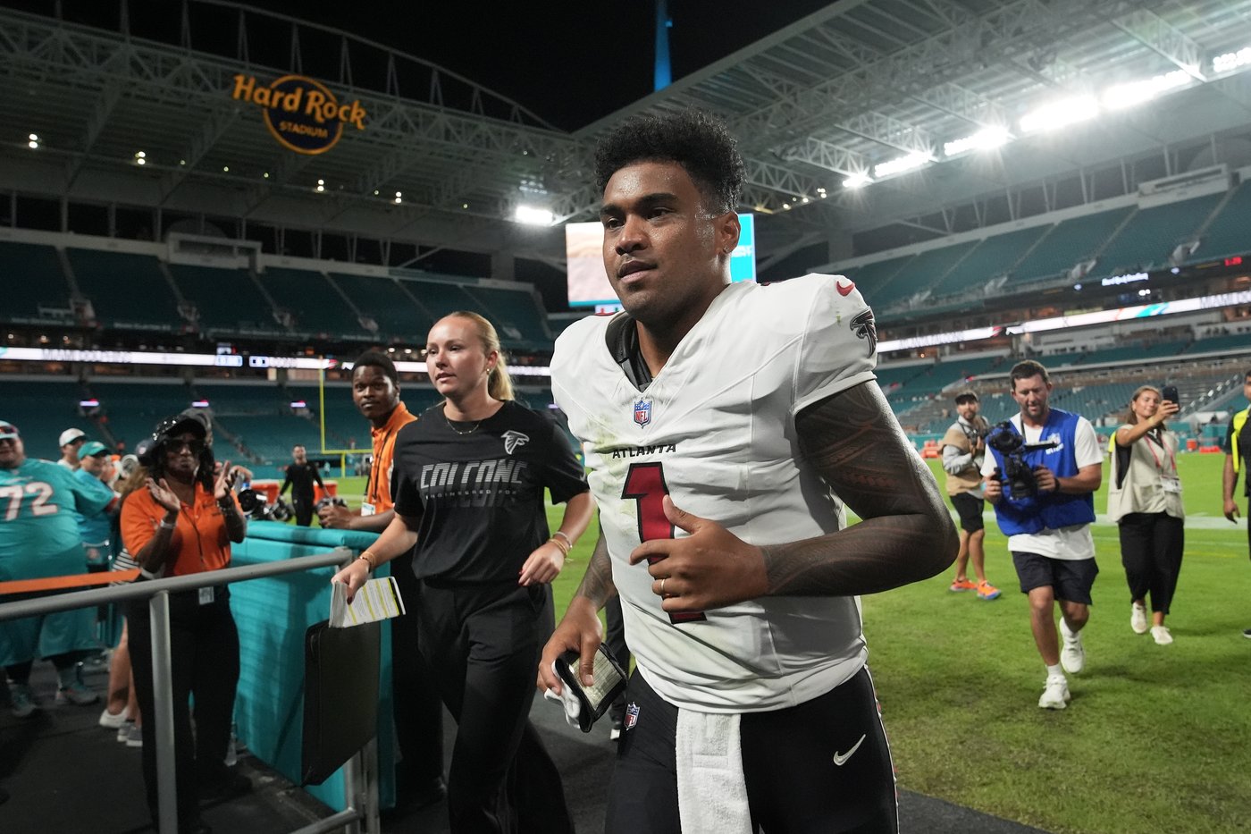 Falcons GM Cunningham calls decision to keep 4 QBs 'a little bit of an insurance policy' | iNFOnews.ca
