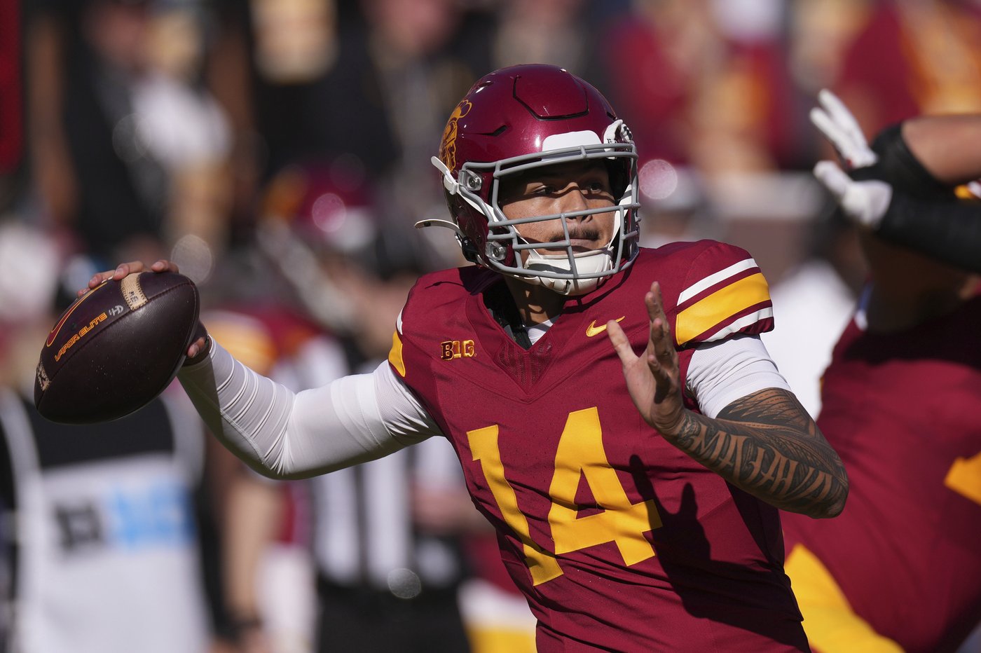 Jayden Maiava passes for 3 TDs, runs for another in debut start to lead USC past Nebraska, 28-20 | iNFOnews.ca Jayden Maiava passes for 3 TDs, runs for another in debut start to lead USC past Nebraska, 28-20 | iNFOnews.ca
