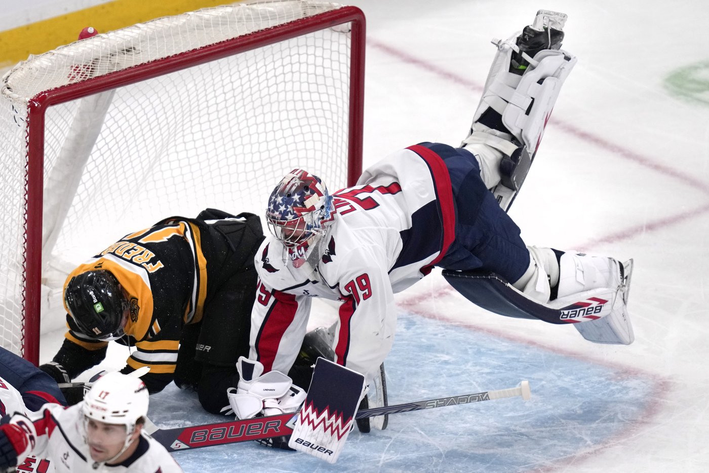 Bruins beat Capitals 4-1, hold Washington to season-low 11 shots. | iNFOnews.ca Bruins beat Capitals 4-1, hold Washington to season-low 11 shots. | iNFOnews.ca