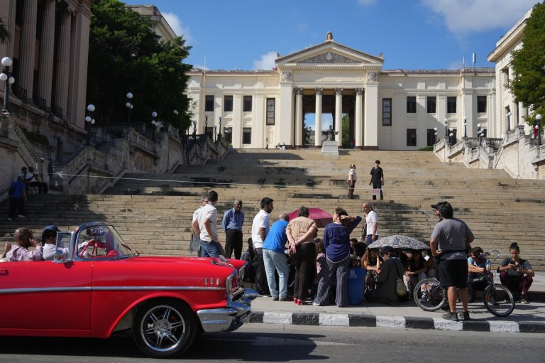 Students stage a sit-in at Havana University as Cuba’s energy crisis slashes classes | iNFOnews.ca