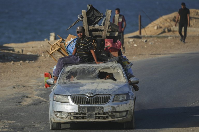 Israel calls on famine-stricken Gaza City residents to move to safe zone as it expands operations | iNFOnews.ca