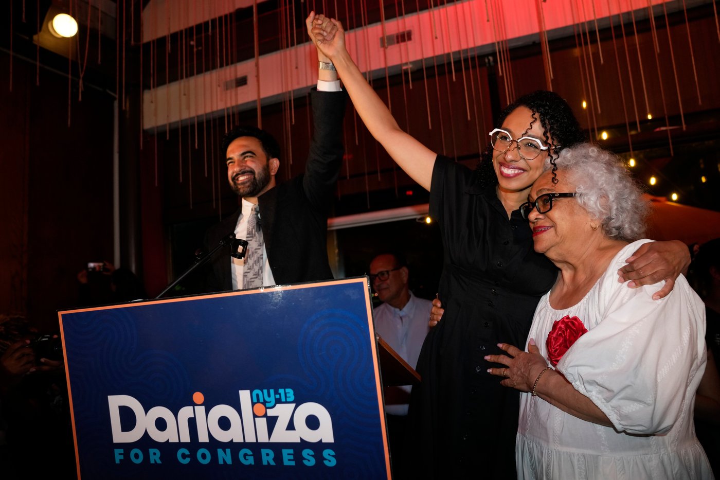 New York leads four-state primary elections, in photos | iNFOnews.ca