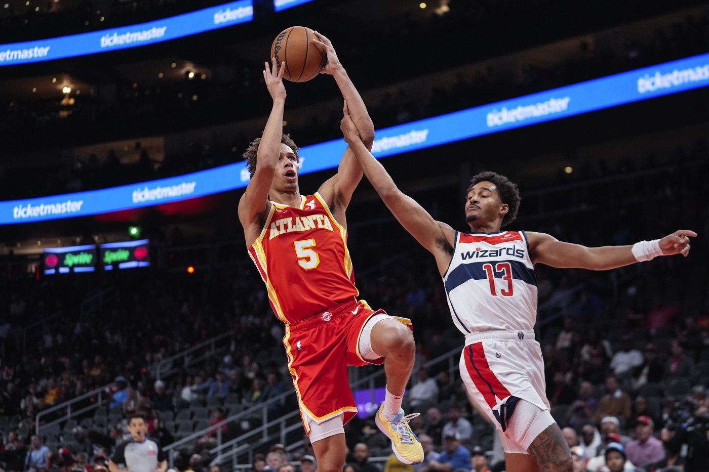 Kuzma scores 25 as the Wizards pick up their first win with a 121-119 victory over Hawks | iNFOnews.ca Kuzma scores 25 as the Wizards pick up their first win with a 121-119 victory over Hawks | iNFOnews.ca