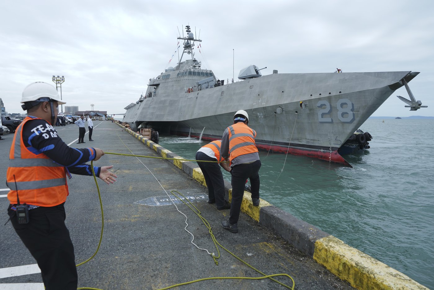 For the first time in 8 years, a US Navy ship makes a port call in Cambodia, a top Chinese ally | iNFOnews.ca