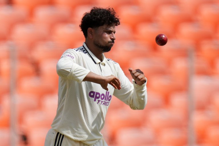 West Indies reduced to 66-5 after India declares at 448-5 in the 1st cricket test | iNFOnews.ca