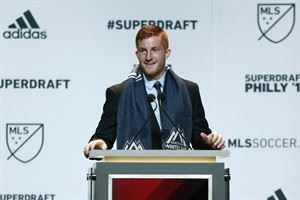 Vancouver Whitecaps add young defender Tim Parker at MLS SuperDraft | iNFOnews.ca CP31495924